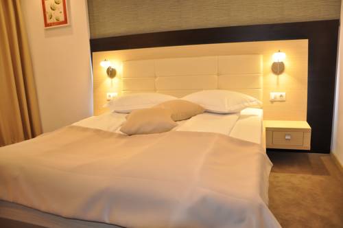 Târgovişte Romania Accommodation Discount Booking.com